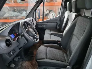 Mercedes-Benz Sprinter 319 CDI 3,5t Maxi 190PS 3,0 V6 Motor, Baujahr 2020, Bild 8 von 10